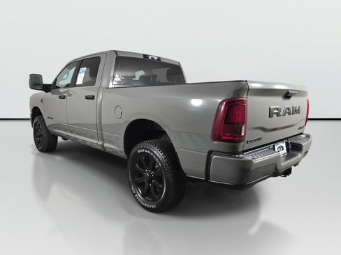 New 2026 RAM 3500 Big Horn AWD/4WD image 7