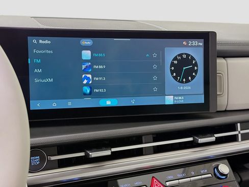 Used 2026 Hyundai Santa Fe SEL FWD image 16