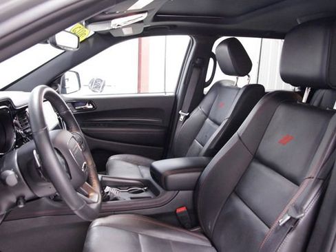 Used 2025 Dodge Durango GT image 13