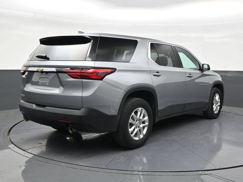 Used 2023 Chevrolet Traverse LS FWD image 5