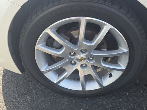 Used 2011 Chevrolet Malibu LTZ FWD image 51