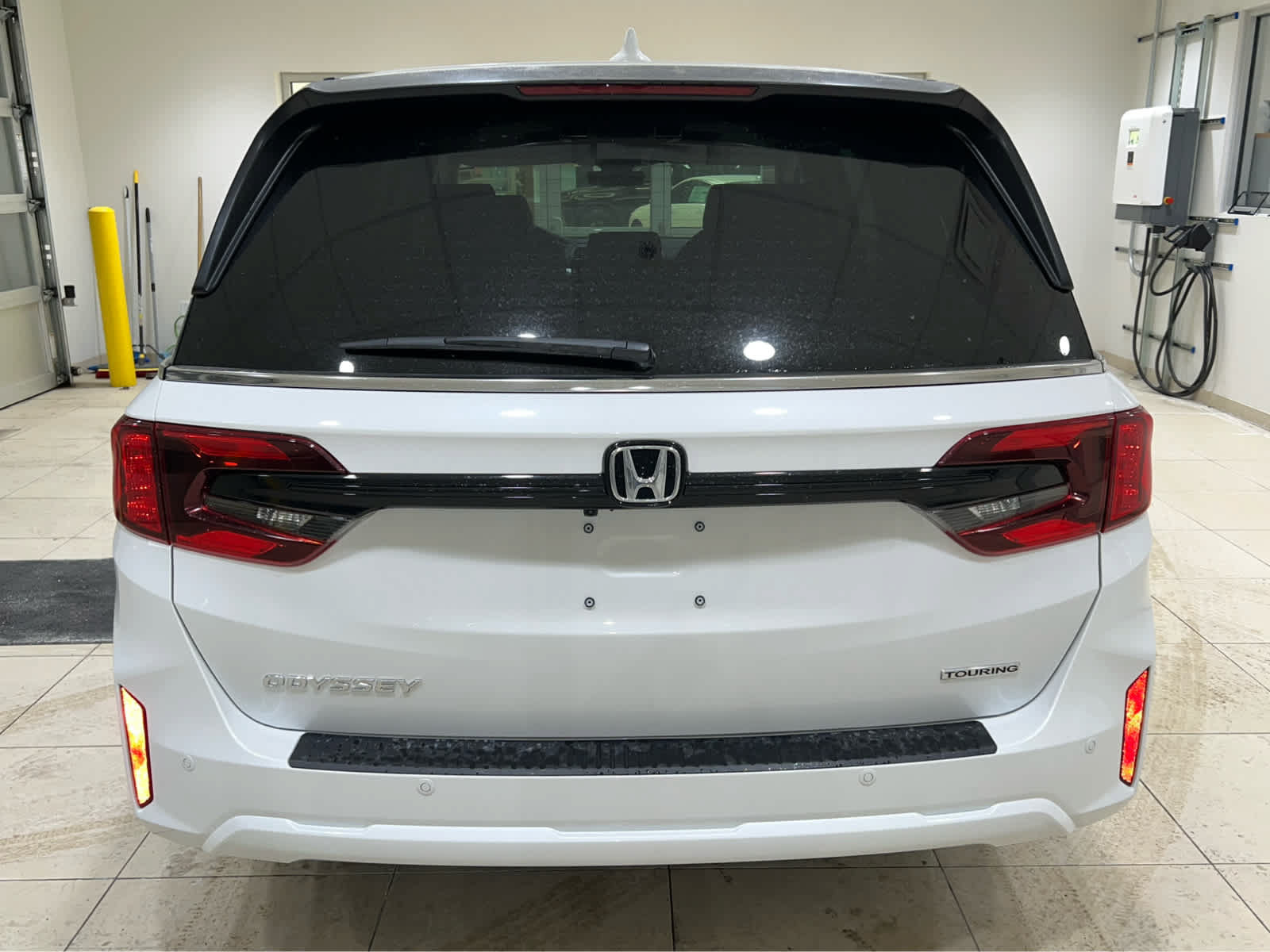 New 2027 Honda Odyssey Touring image 7