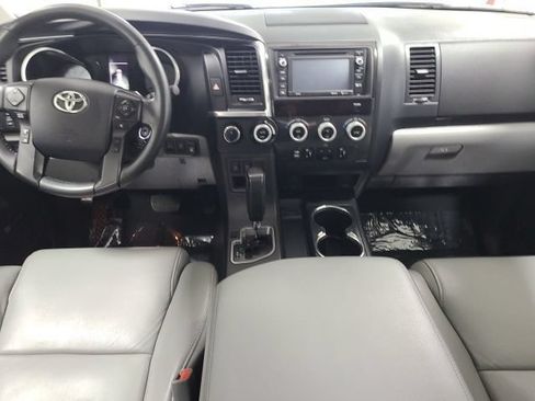 Certified 2019 Toyota Sequoia Limited AWD/4WD image 2