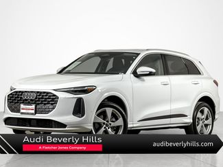Used 2025 Audi Q5 Premium Plus w/ Premium Plus AWD/4WD video 1