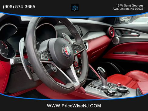 Used 2018 Alfa Romeo Stelvio Ti Sport image 9