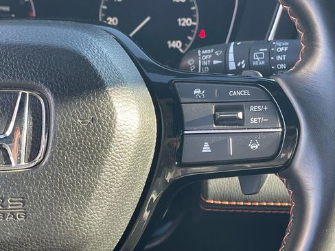 Certified 2023 Honda Pilot Sport image 18