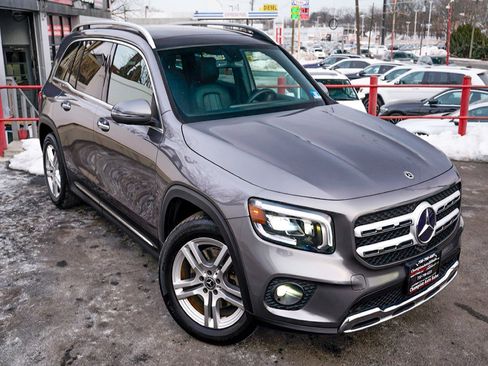 Used 2020 Mercedes-Benz GLB 250 4MATIC image 11