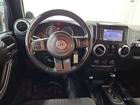 Used 2012 Jeep Wrangler Unlimited Sahara w/ Dual Top Group image 26