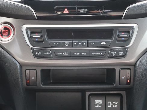 Used 2022 Honda Pilot Sport image 21