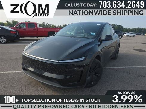 Used 2026 Tesla Model Y Long Range AWD/4WD image 1
