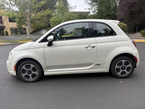 Used 2016 FIAT 500 e FWD image 2