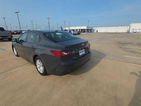 Used 2025 Toyota Camry LE FWD image 9