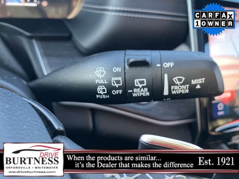 Used 2024 Jeep Grand Cherokee L Limited w/ Luxury Tech Group II image 32