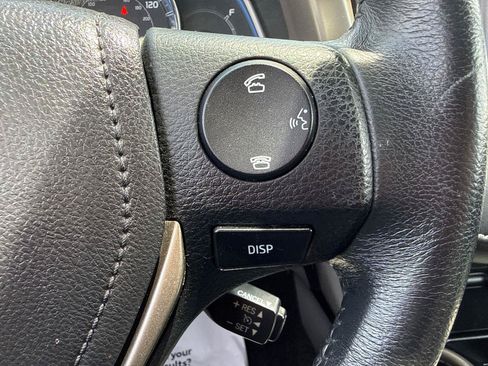 Used 2014 Toyota RAV4 Limited w/ Technology Package AWD/4WD image 16