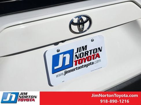 Used 2024 Toyota RAV4 XLE image 11