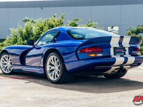 Used 1996 Dodge Viper GTS RWD image 9