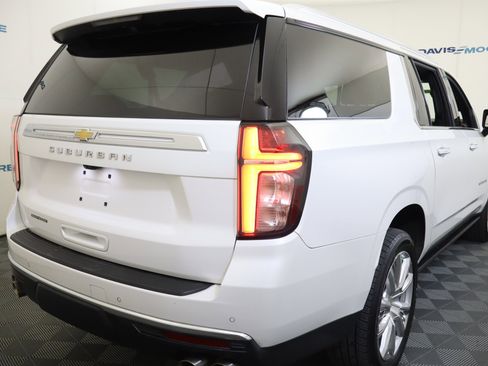 Used 2021 Chevrolet Suburban High Country w/ Premium Package image 5