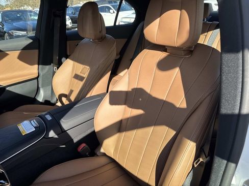 New 2026 Mercedes-Benz E 350 4MATIC Sedan image 9