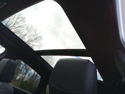 New 2026 Cadillac XT5 Premium Luxury w/ LPO, ONYX Package image 11