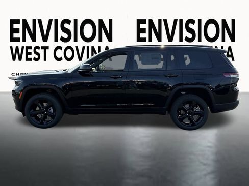 New 2025 Jeep Grand Cherokee L Limited w/ Black Appearance Package image 5