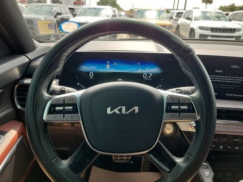 Used 2025 Kia Telluride SX FWD image 21