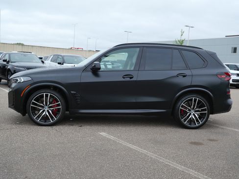 Used 2024 BMW X5 M60i AWD/4WD image 2
