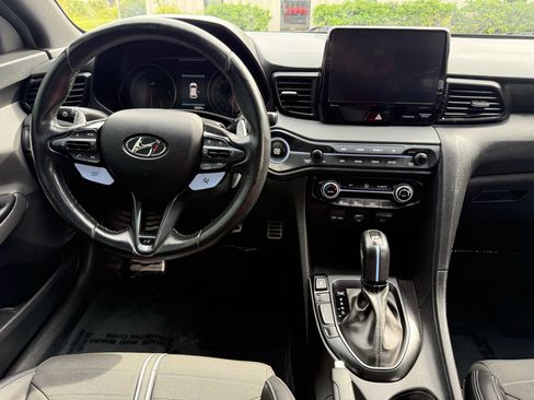 Used 2022 Hyundai Veloster N image 24