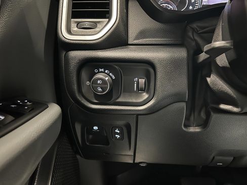 Used 2020 RAM 1500 Big Horn image 15