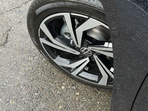 New 2026 Volkswagen Jetta SEL FWD image 10