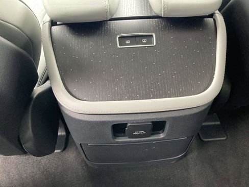 New 2025 Lincoln Navigator L Black Label image 19