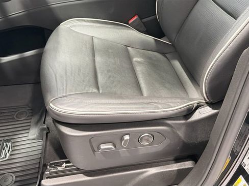 Certified 2023 Cadillac Escalade Premium Luxury w/ LPO, Floor Liner Package AWD/4WD image 19