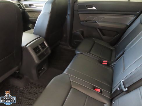Used 2022 Volkswagen Atlas Cross Sport SEL R-Line AWD/4WD image 24