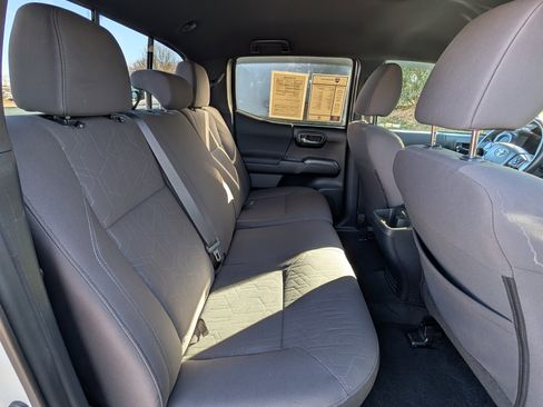 Used 2019 Toyota Tacoma TRD Off-Road image 25