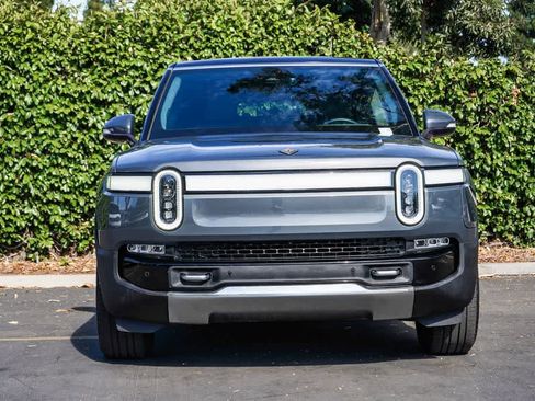 Used 2023 Rivian R1S Adventure AWD/4WD image 2