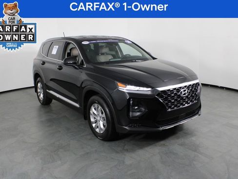 Used 2020 Hyundai Santa Fe SE image 5