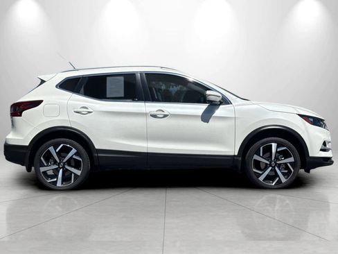 Used 2022 Nissan Rogue Sport SL AWD/4WD image 8