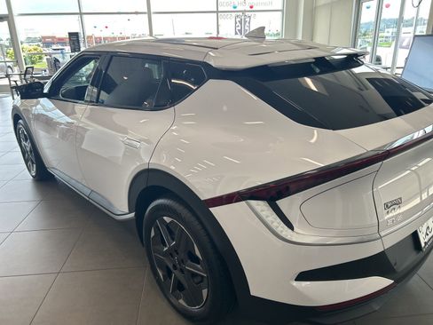 New 2025 Kia EV6 Light image 4