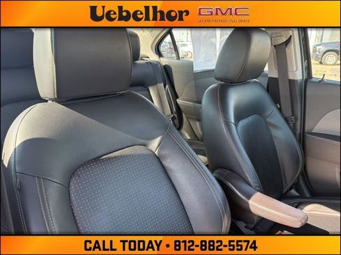 Used 2020 Chevrolet Sonic Premier image 4