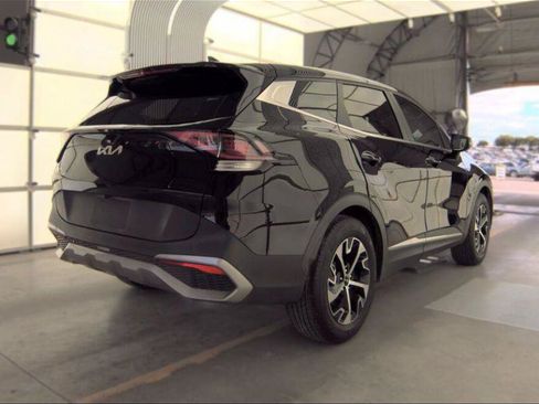 Used 2023 Kia Sportage EX FWD image 9