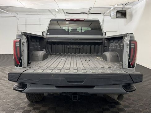 Used 2024 GMC Sierra 3500 AT4 w/ AT4 Preferred Package AWD/4WD image 19