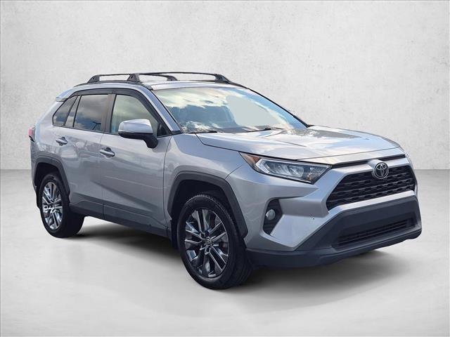 Used 2021 Toyota RAV4 XLE Premium FWD image 3