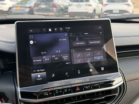 Used 2025 Jeep Compass Trailhawk AWD/4WD image 20