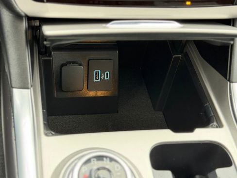 Used 2023 Ford Explorer XLT w/ Equipment Group 202A image 19