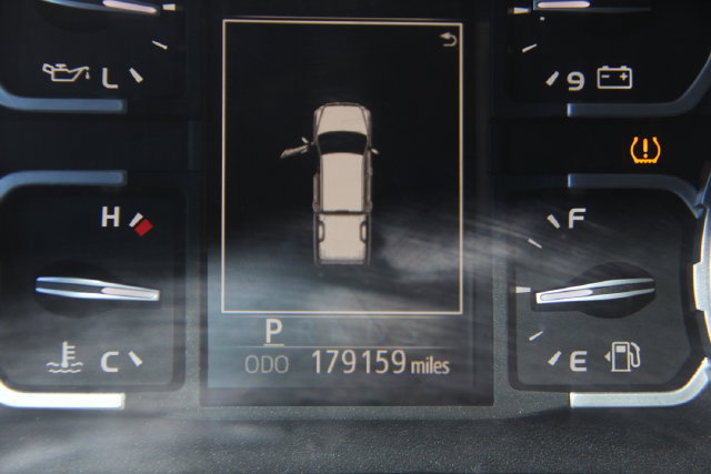 Used 2018 Toyota Tundra SR5 AWD/4WD image 27