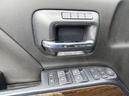 Used 2019 GMC Sierra 2500 Denali w/ Duramax Plus Package AWD/4WD image 24