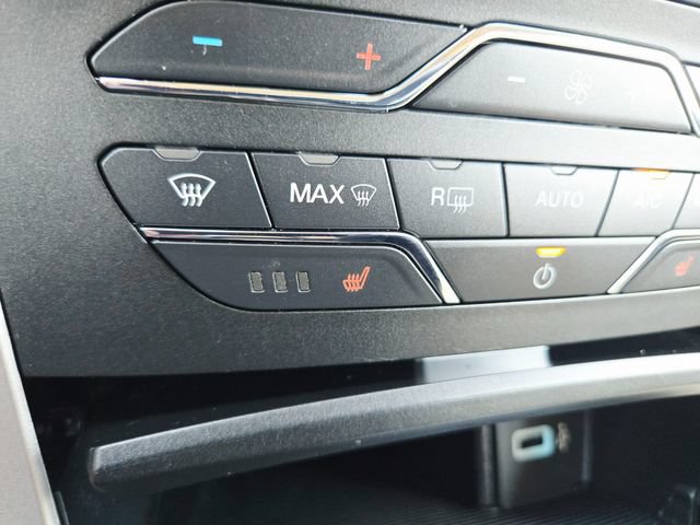 Used 2018 Ford Edge SEL w/ Equipment Group 201A FWD image 26