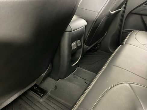 Used 2021 GMC Canyon Denali AWD/4WD image 16