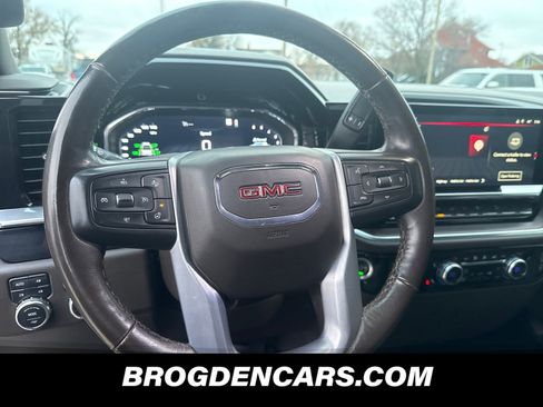 Used 2022 GMC Sierra 1500 SLT w/ X31 Off-Road Package image 4