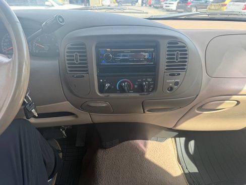 Used 1998 Ford F150 Lariat RWD image 19