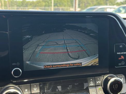 Used 2025 Toyota Highlander XSE AWD/4WD image 26
